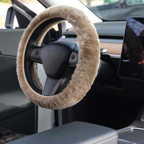 Natural Automotive Classic Sheepskin Steering Wheel Cover | 1-Piece | Taupe - Picture 1 of 3